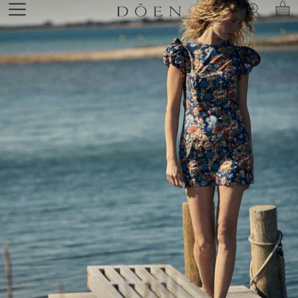 Doen lyric dress